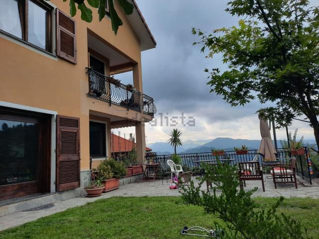 Appartamento in vendita a Ceranesi, Liguria