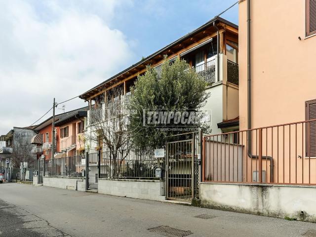 Appartamento in vendita a Lavanderie, Segrate