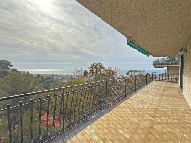 Appartamento in vendita a Vallecrosia, Liguria