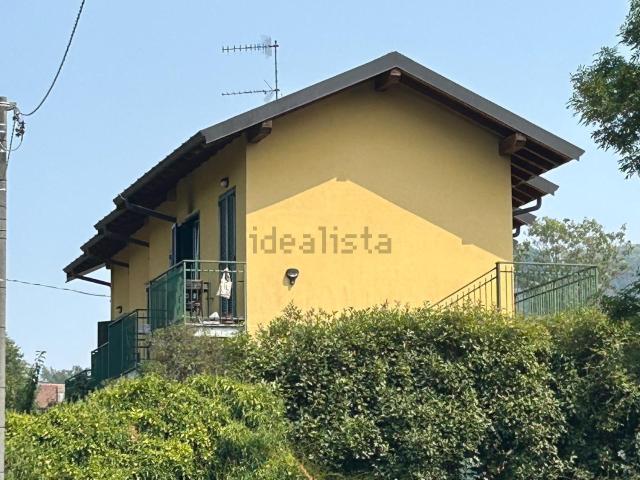 Appartamento in vendita a Azzate, Lombardia