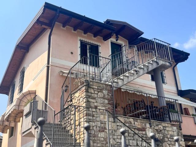 Attico in vendita a Sale, Gussago