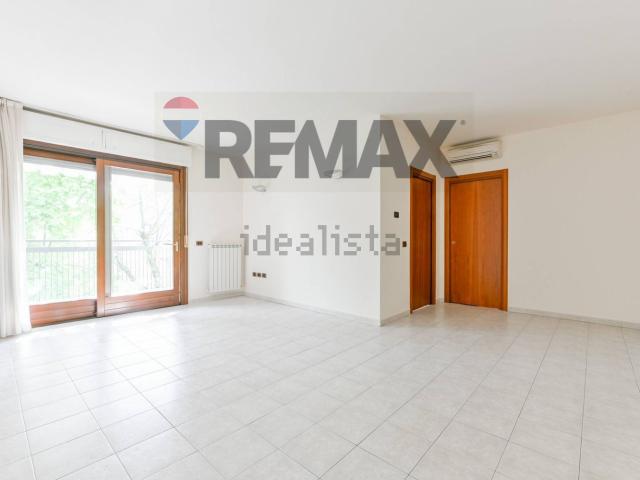 Appartamento in vendita a Cassano D'adda, Lombardia