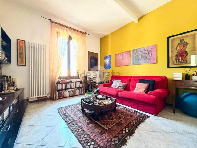 Appartamento in vendita a Zona Castello, Cremona