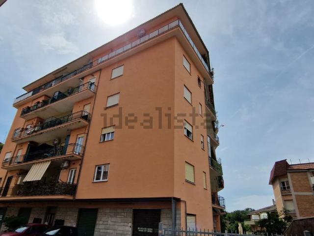Appartamento in vendita a Ville di Nemi, Roma Capitale