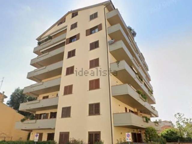 Appartamento in vendita a Centro Direzionale, Prato