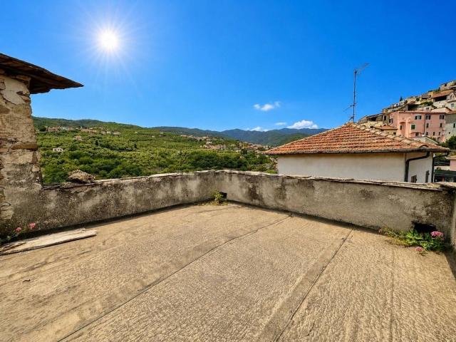 Appartamento in vendita a Isolalunga, Dolcedo