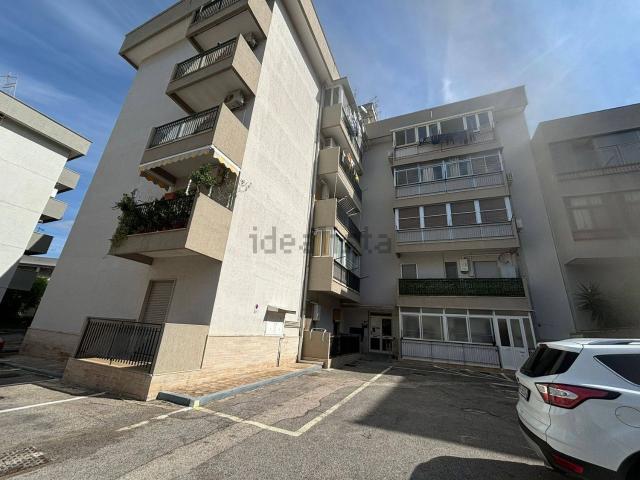 Appartamento in vendita a San Giorgio Ionico, Taranto