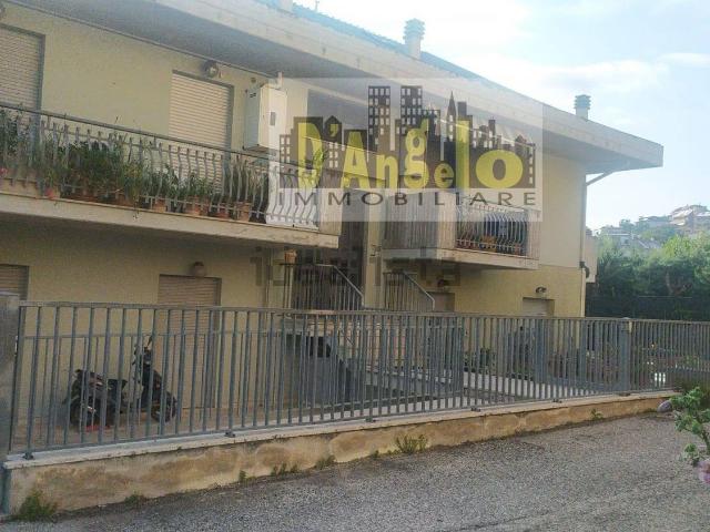 Appartamento in vendita a Borgo Cappuccini, Marche