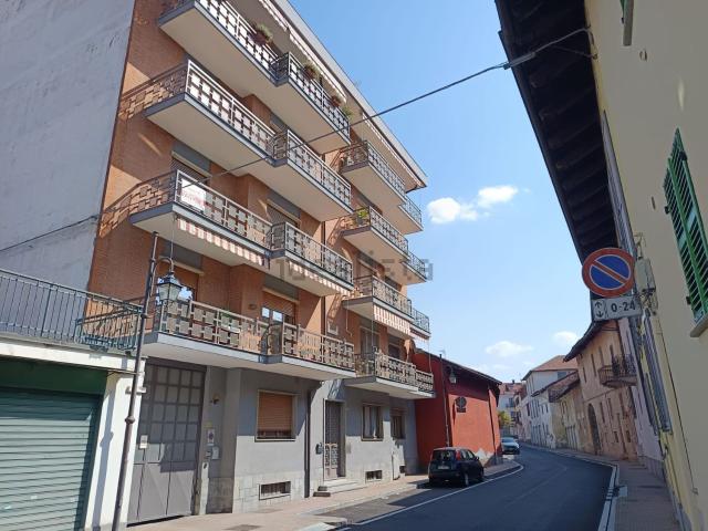 Appartamento in vendita a Poirino, Torino