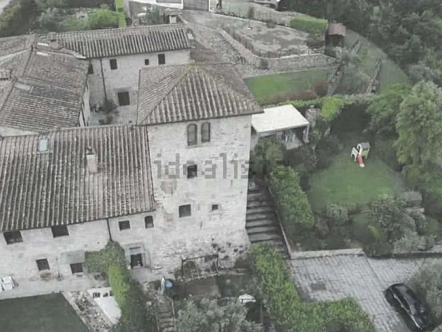 Appartamento in vendita a Carmignano, Toscana