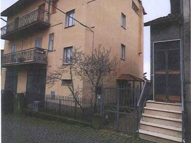Appartamento in vendita a Gradoli, Lazio