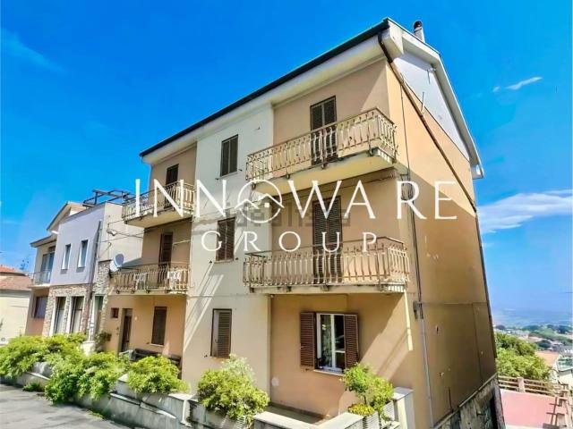 Appartamento in vendita a Porta Cerasa, Marche