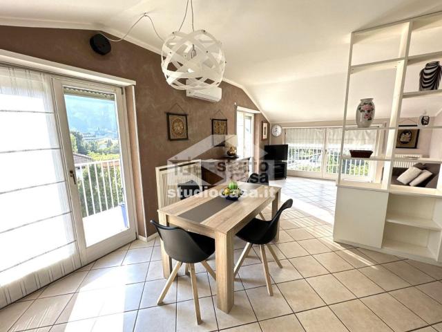 Appartamento in vendita a Sant'Alessandro, Riva