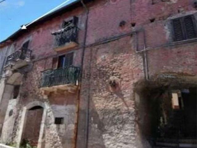 Appartamento in vendita a Luco dei Marsi, L'Aquila