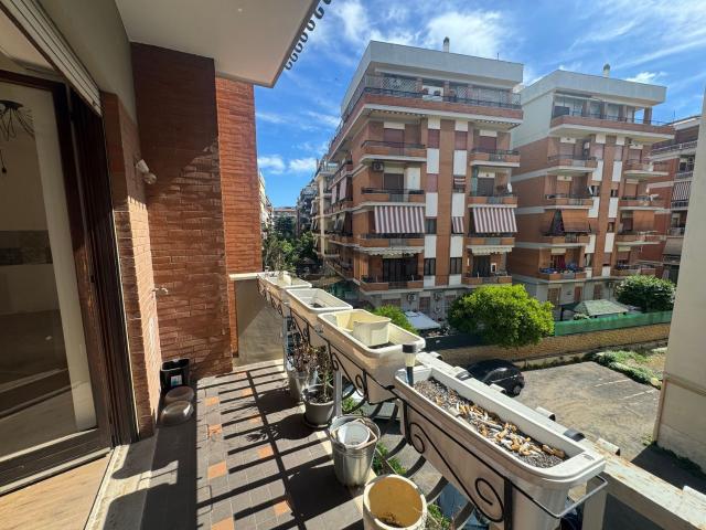Appartamento in vendita a Lido di Ostia, Roma Capitale