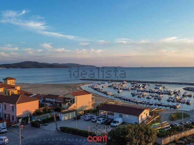 Attico in vendita a Follonica, Toscana