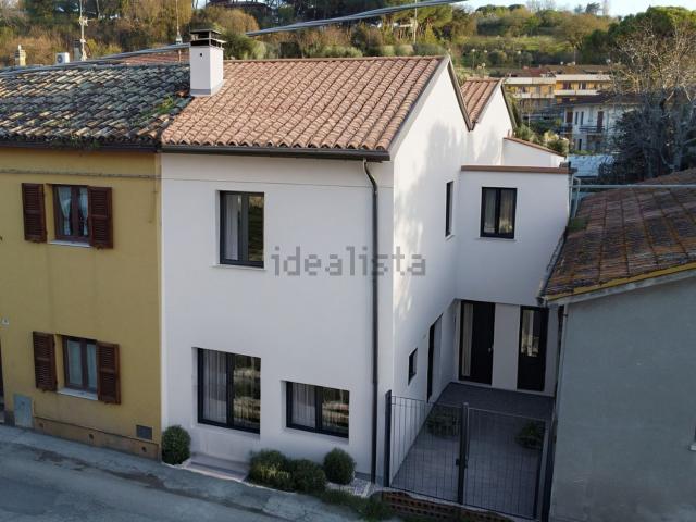 Appartamento in vendita a Marche, Pesaro E Urbino