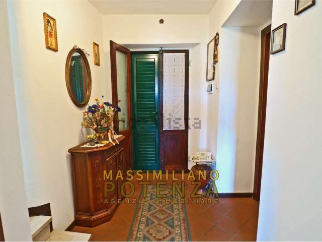 Appartamento in vendita a Uzzano E Castello, Toscana