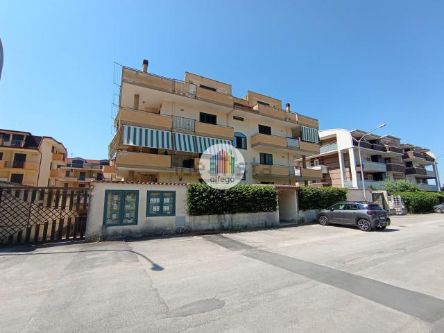 Appartamento in vendita a San Prisco, Campania