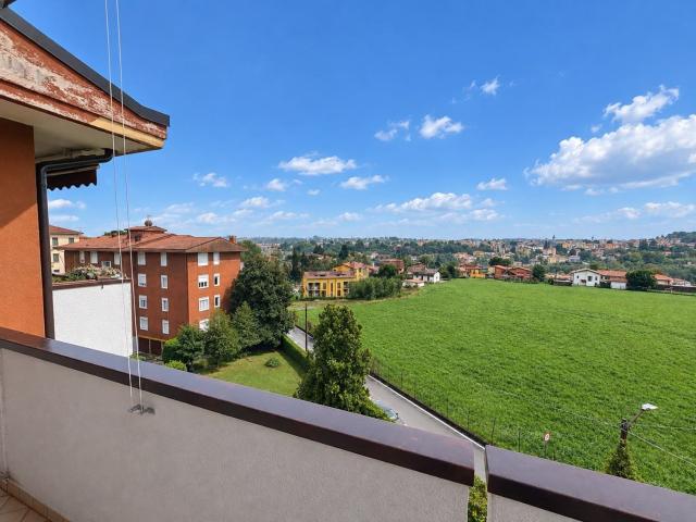 Appartamento in vendita a Ronchi di San Fermo, Varese
