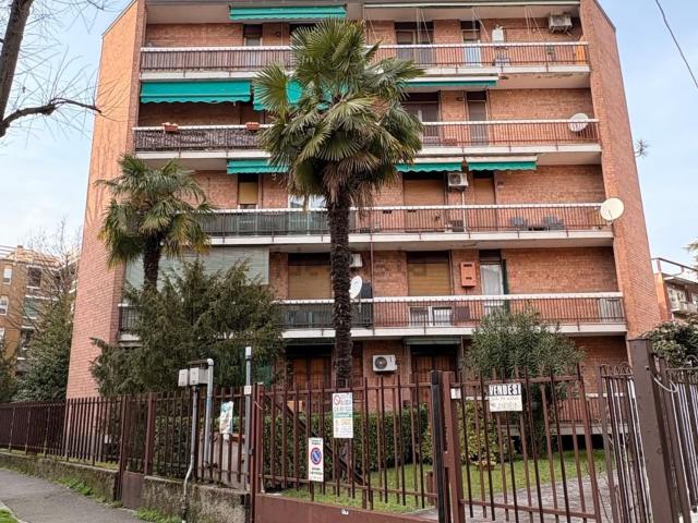 Appartamento in vendita a Brugherio, Lombardia