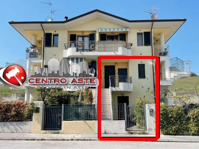Appartamento in vendita a Padiglione, Marche