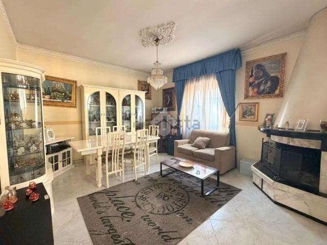 Appartamento in vendita a Sant'Antimo, Napoli