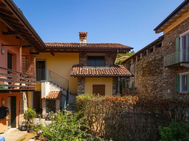 Appartamento in vendita a Brovello-Carpugnino, Piemonte