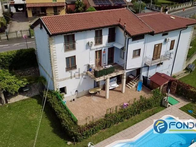 Appartamento in vendita a Pontoglio, Lombardia