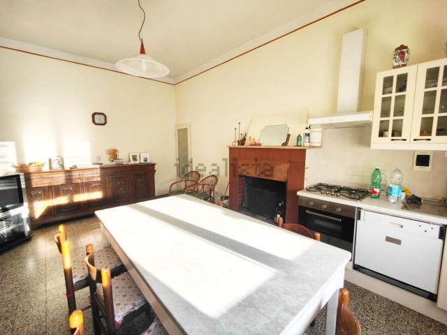 Appartamento in vendita a Bucine, Toscana