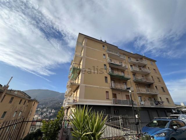 Appartamento in vendita a Val Polcevera, Serra Riccò