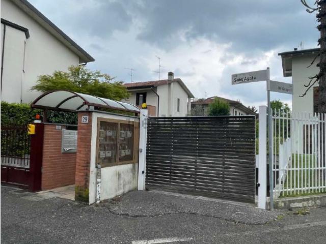 Appartamento in vendita a Concorezzo, Monza-brianza