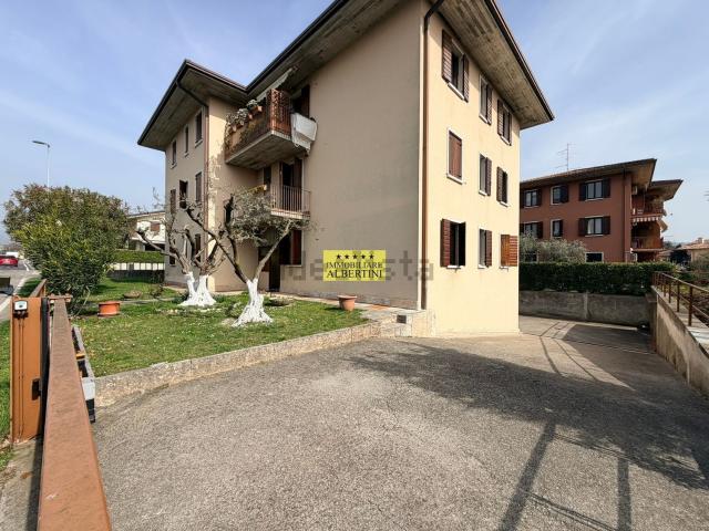 Appartamento in vendita a San Pietro In Cariano, Veneto