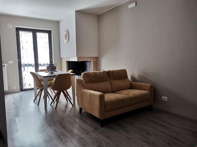 Appartamento in vendita a Luco Dei Marsi, Abruzzo