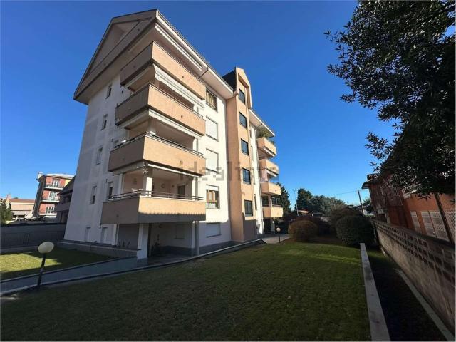 Appartamento in vendita a Gallarate, Lombardia