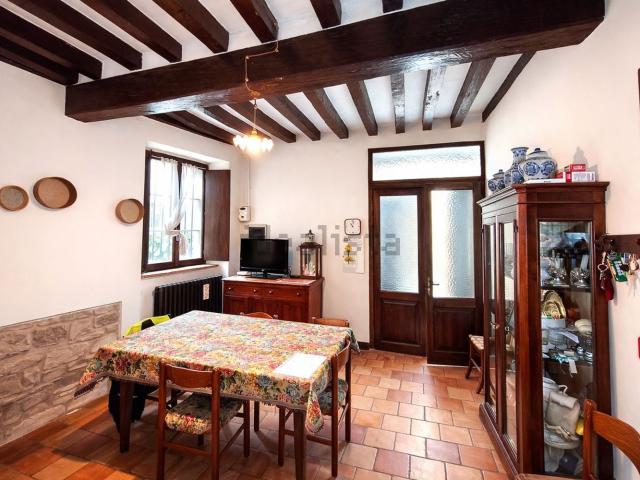 Appartamento in vendita a Calestano, Reggio Emilia