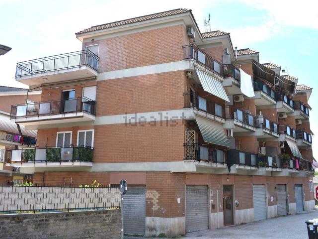 Appartamento in vendita a Ville di Nemi, Roma Capitale