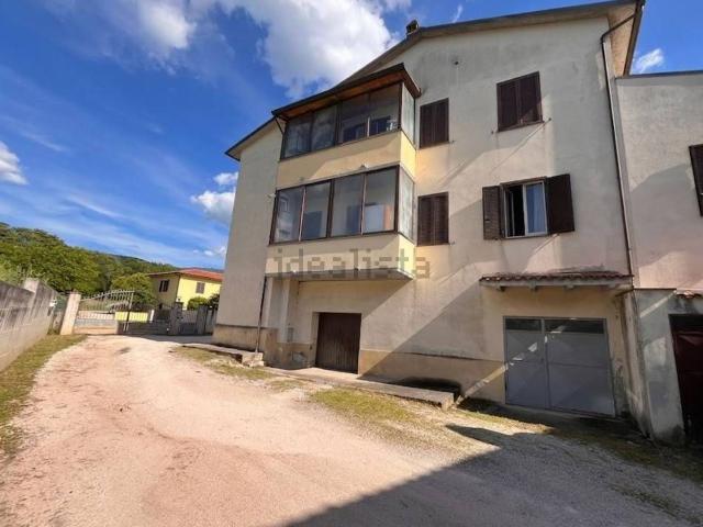 Appartamento in vendita a Foligno, Umbria