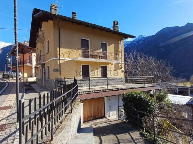 Appartamento in vendita a Challand-Saint-Victor Capoluogo - Ville, Challand Saint Victor