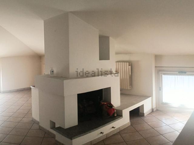 Appartamento in vendita a Perseghét, Vedano Olona