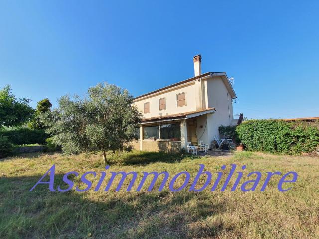 Appartamento in vendita a Latina, Lazio