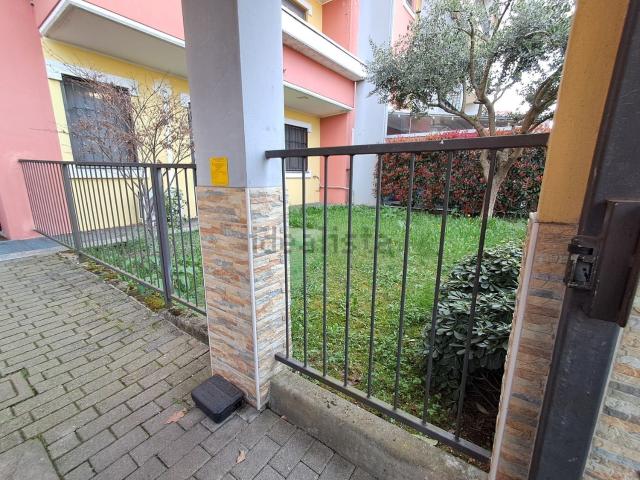 Appartamento in vendita a Oltresempione, Legnano