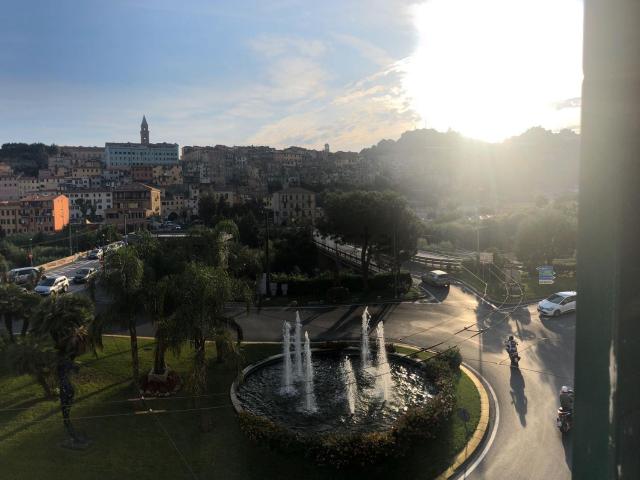 Appartamento in vendita a Ventimiglia, Liguria