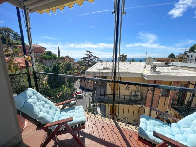 Appartamento in vendita a Alassio, Liguria
