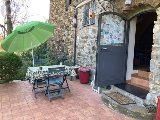Appartamento in vendita a Cipressa, Liguria