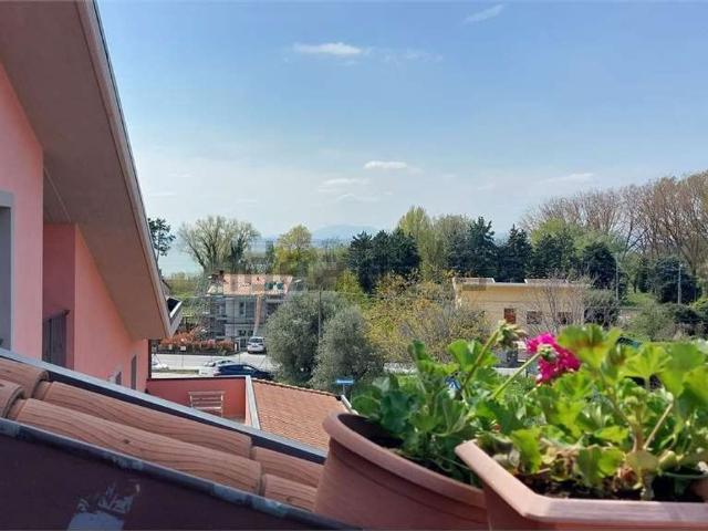 Attico in vendita a Passignano Sul Trasimeno, Umbria