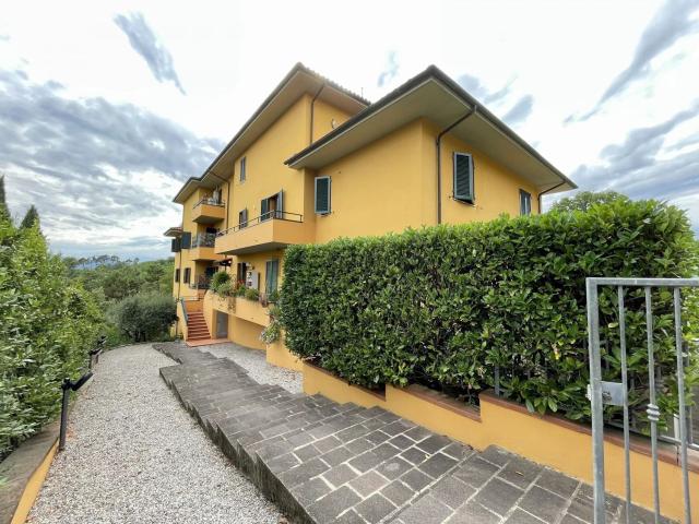 Appartamento in vendita a Montecarlo, Toscana