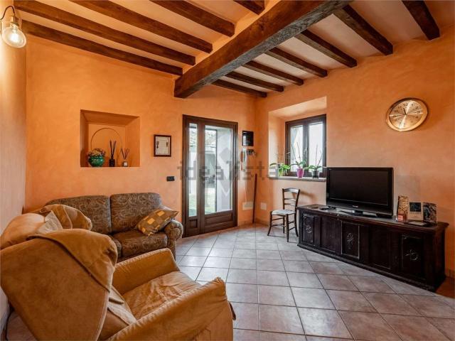 Appartamento in vendita a Canali, Re