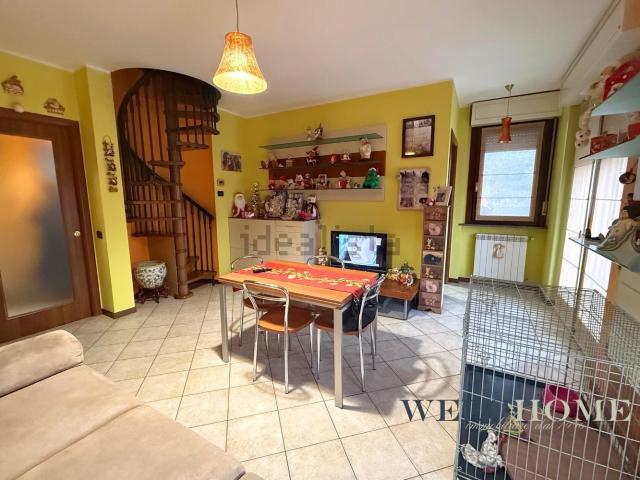 Appartamento in vendita a Casorezzo, Lombardia