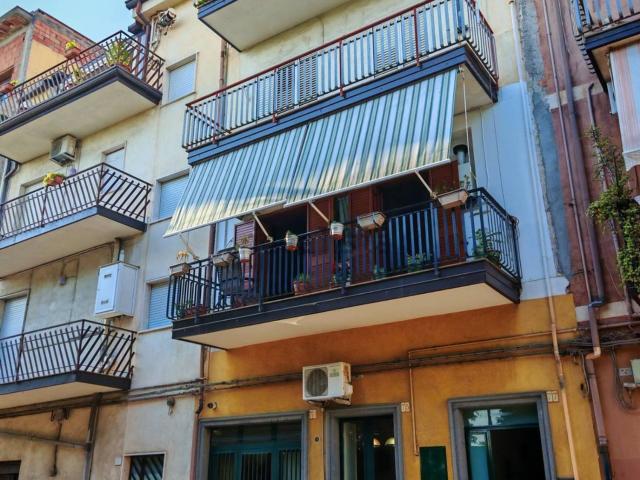 Appartamento in vendita a Paternò, Catania